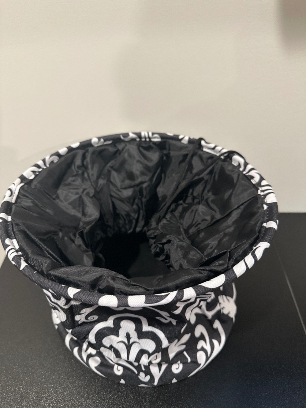 Cinch-Top Bin